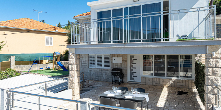 Apartment Doris with amazing sea view