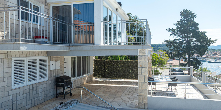 Apartment Doris with amazing sea view