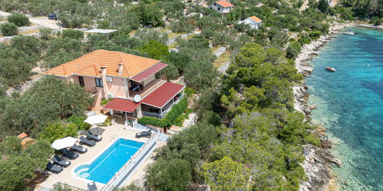 Holiday Home Pelegrin Gordana