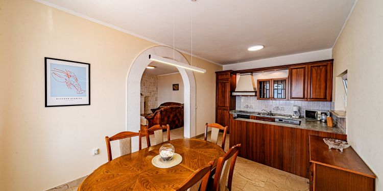 Holiday House Nova
