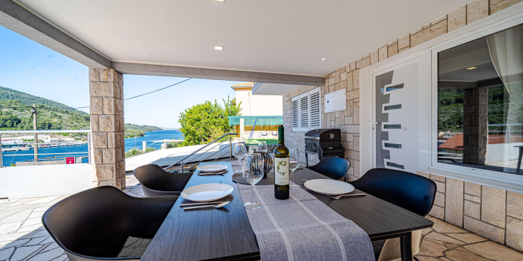 Apartment Doris with amazing sea view