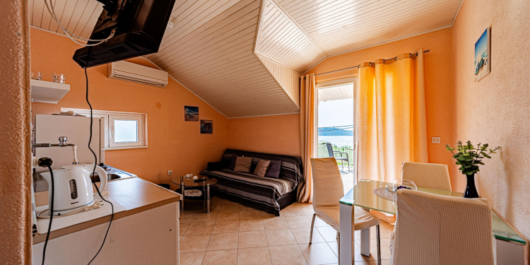 Holiday House Maja