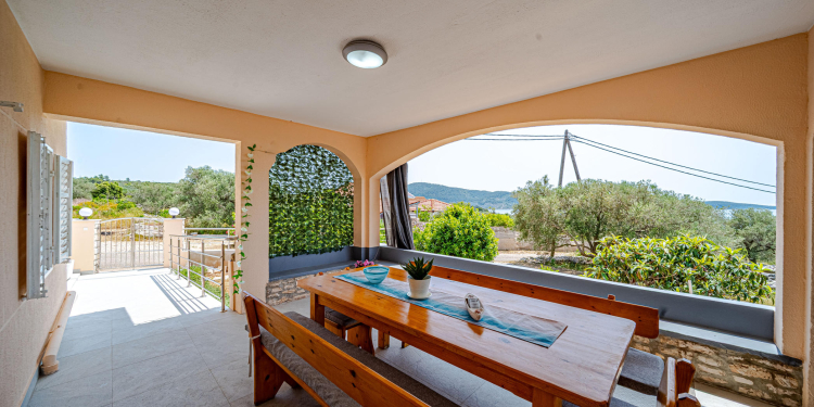 Holiday House Maja